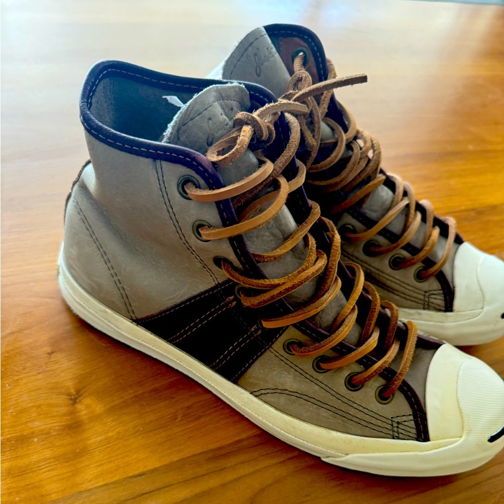 Converse Jack Purcell men’s 9 leather high tops worn once